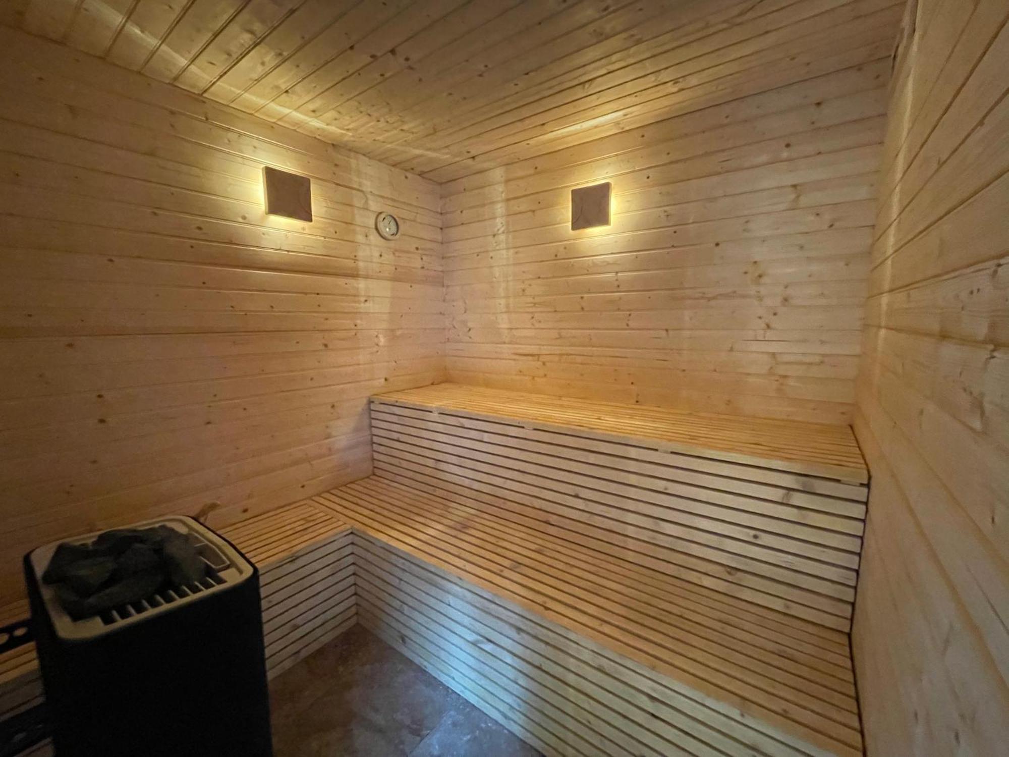 L Estanguet Maison Octogonale En Foret Rion-Des-Landes Экстерьер фото